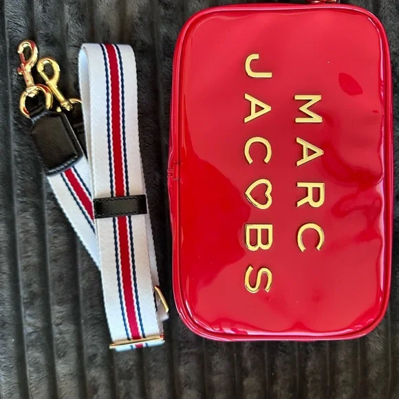 Marc Jacobs Red Patent Heart Logo Camera Crossbody Bag Limited Edition❤️ - Picture 6 of 15